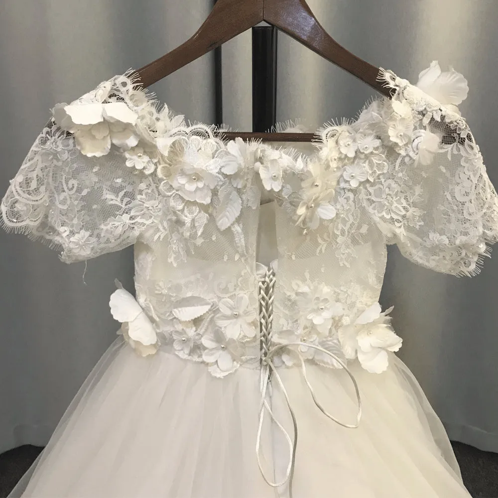 2020 Cheap Flower Girl Dresses for Weddings 3D Flowers Lace Applique Pageant Little Girl Dress