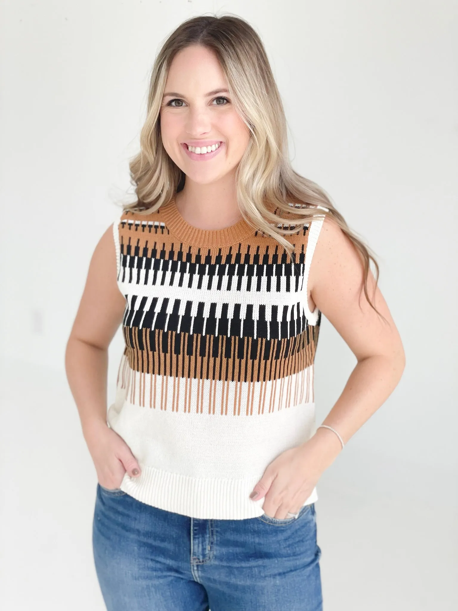 Aarya Sweater Vest - White/Tan/Multi