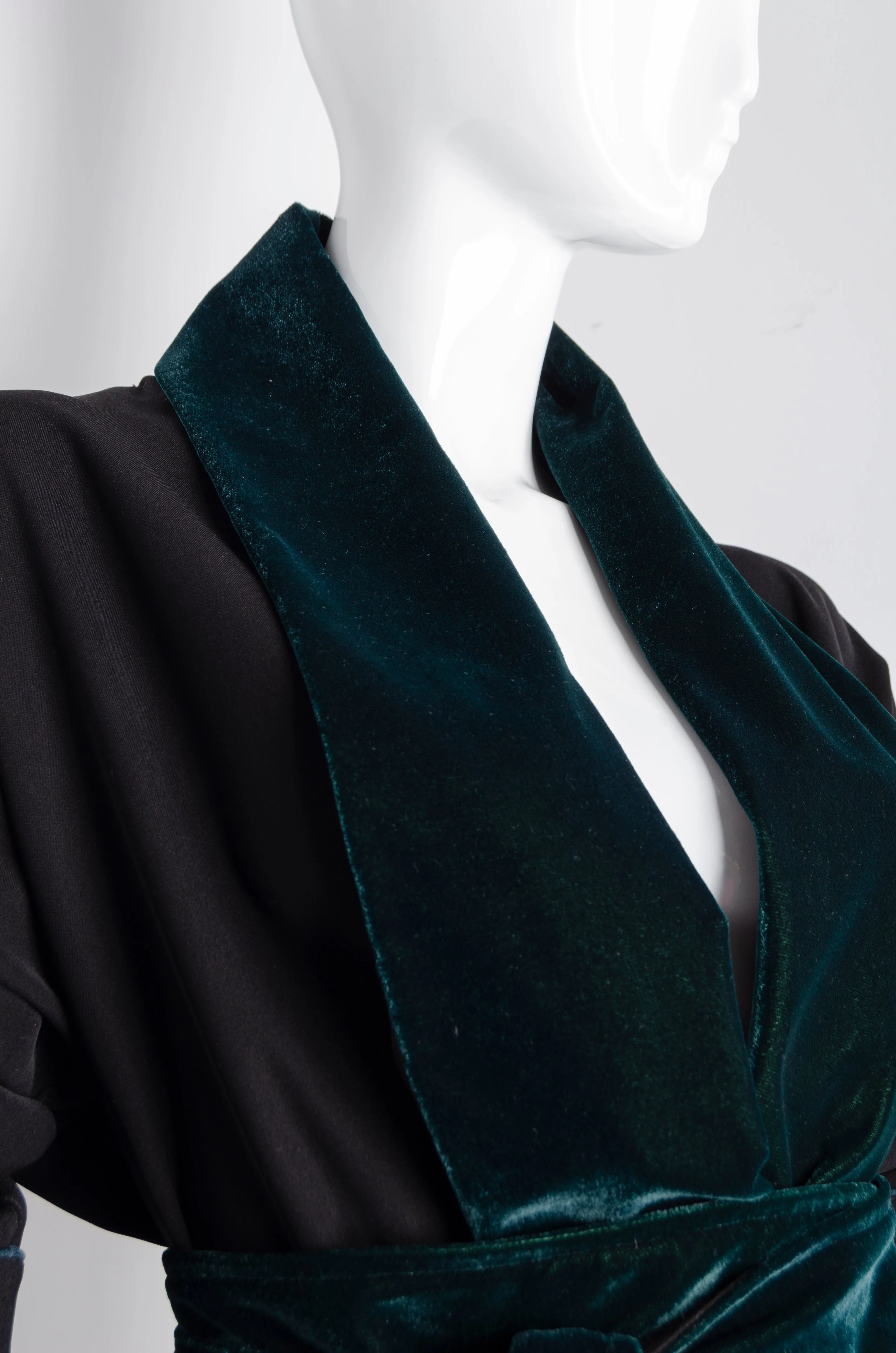 Black Pyjama Chic Robe