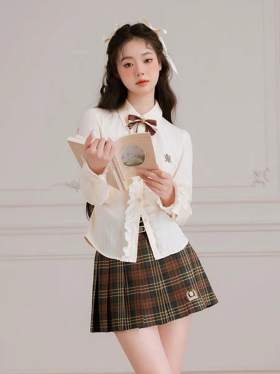 Chic Parisian Pleated Skirt