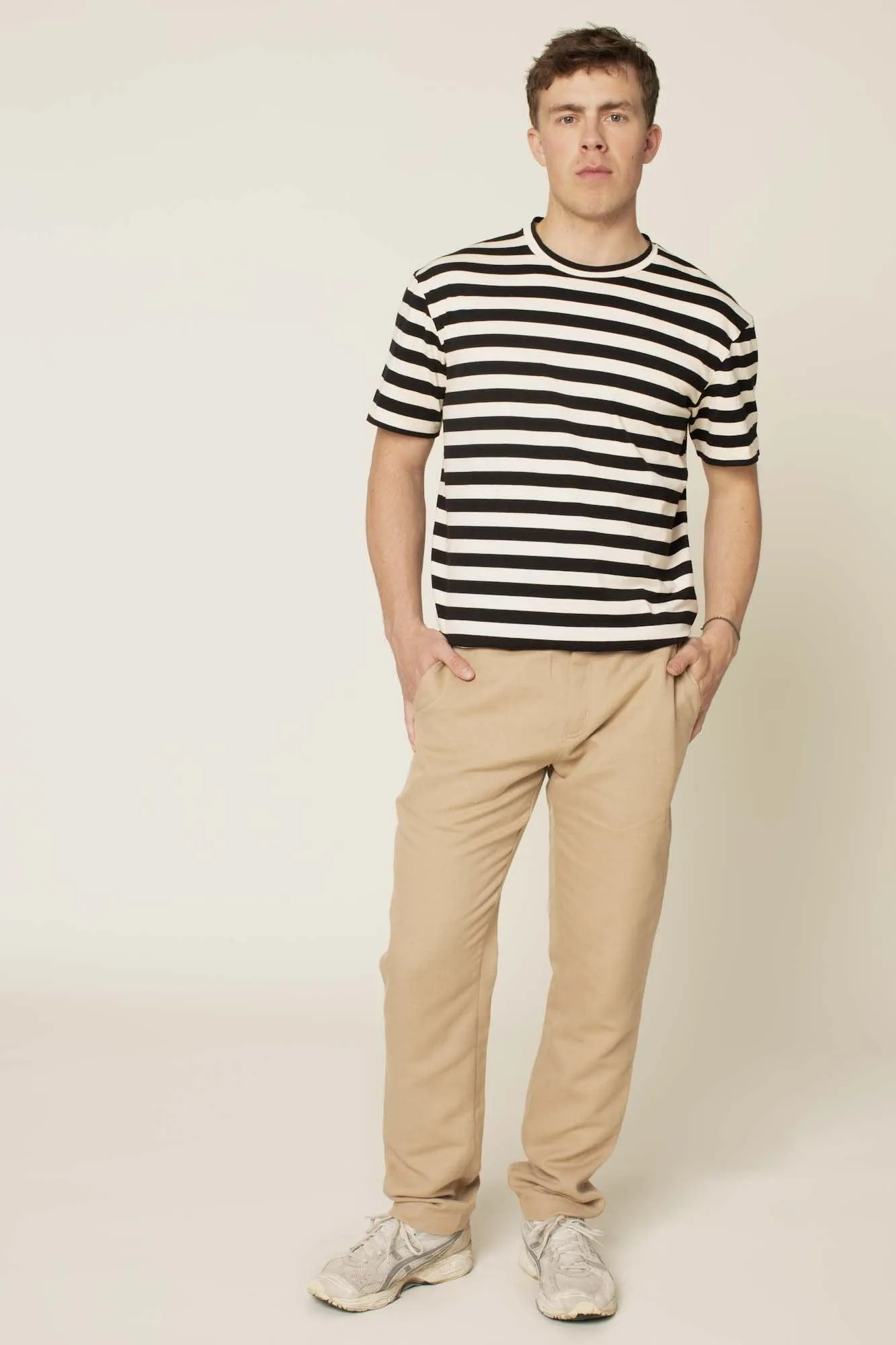 Stylish Chino Pants Sewing Pattern for Men - Tailored Fit Design