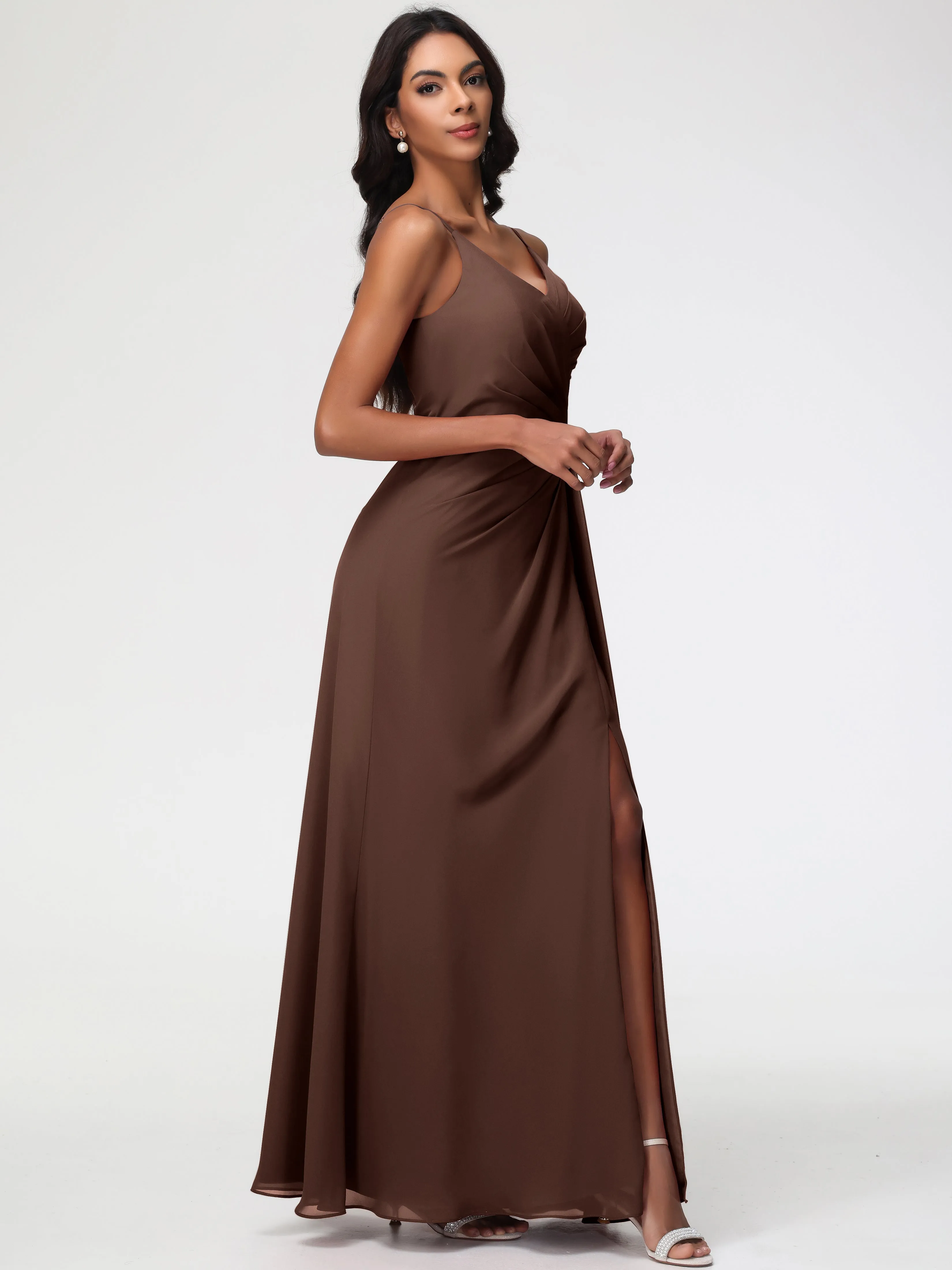 Chocolate Brown Bridesmaids Dresses A-Line V-Neck Spaghetti Straps Ruched Chiffon Bridesmaid Dresses With Slit