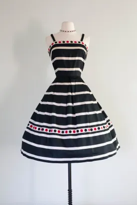 Darling 1950's Dotted Line Cotton Dress / Small