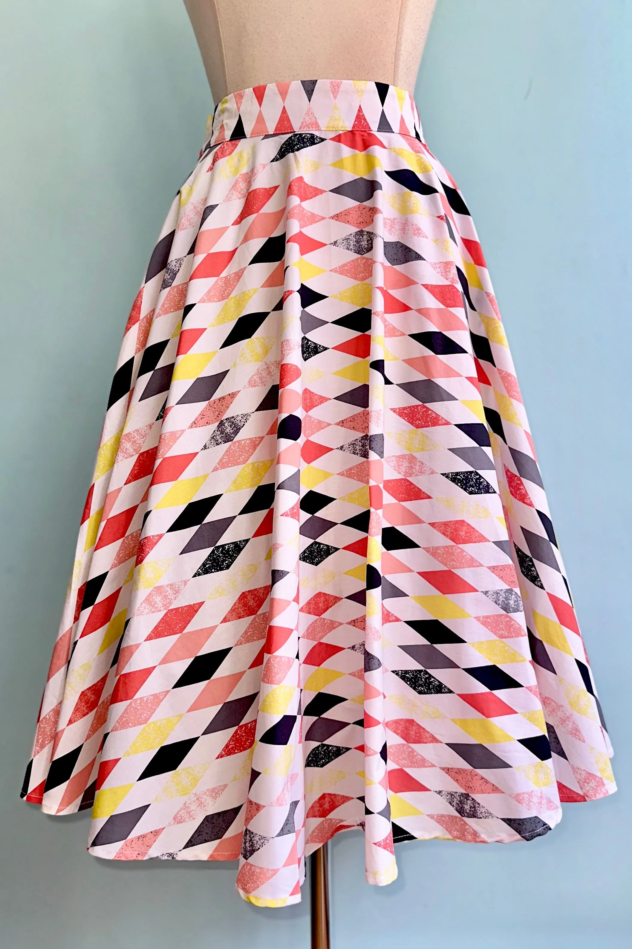 Diamond Circle Skirt by Banned