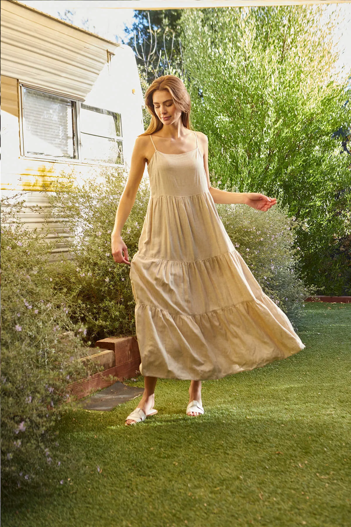 Flowy Tiered Sleeveless Maxi Linen Dress - Oatmeal