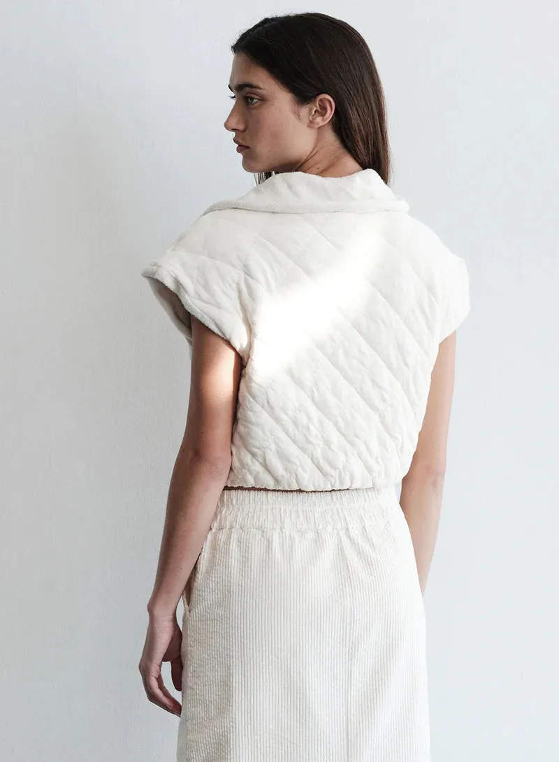 Stateside Women's Quilted Cropped Zip Vest - Cream