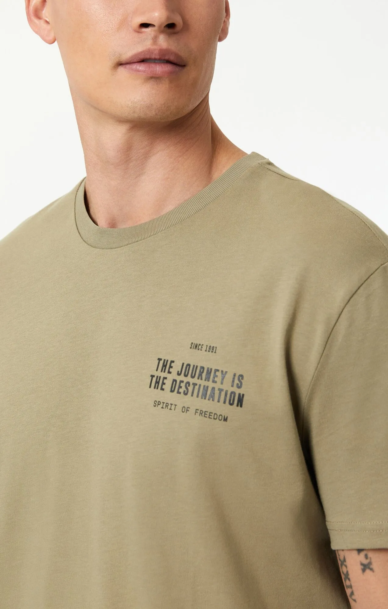 THE JOURNEY PRINT T-SHIRT IN MERMAID