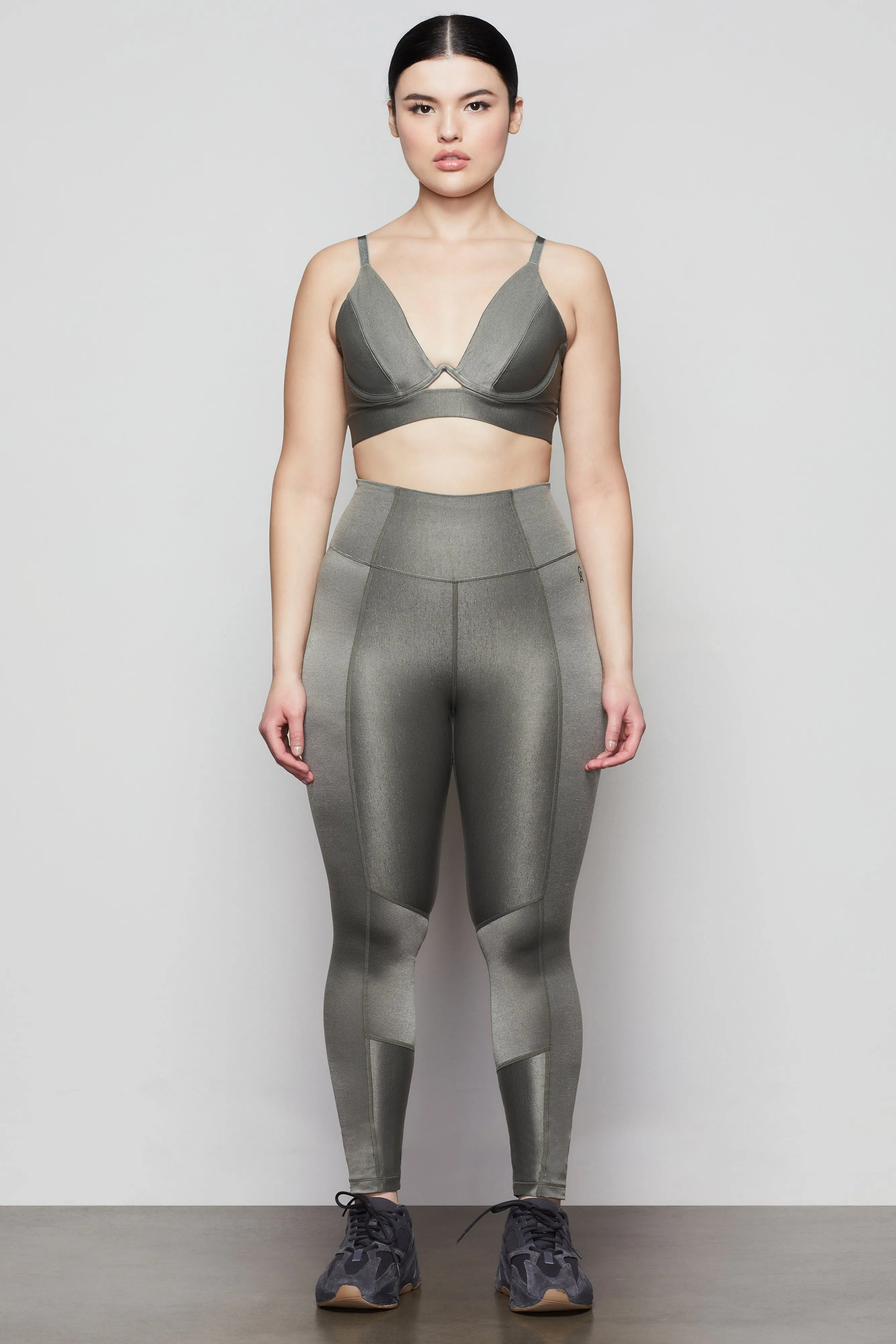 THE SHINY RIB LEGGING | SAGE001