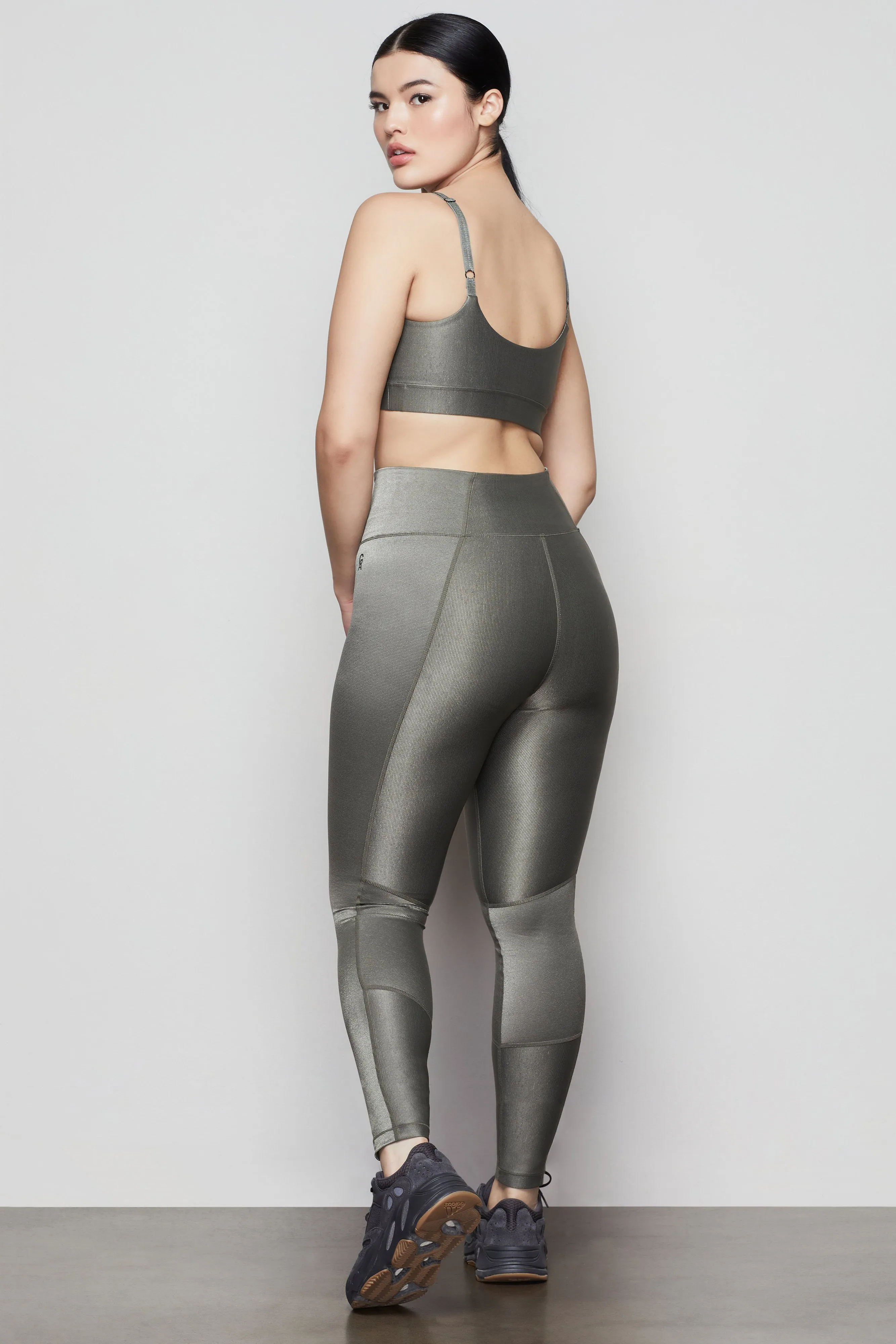 THE SHINY RIB LEGGING | SAGE001